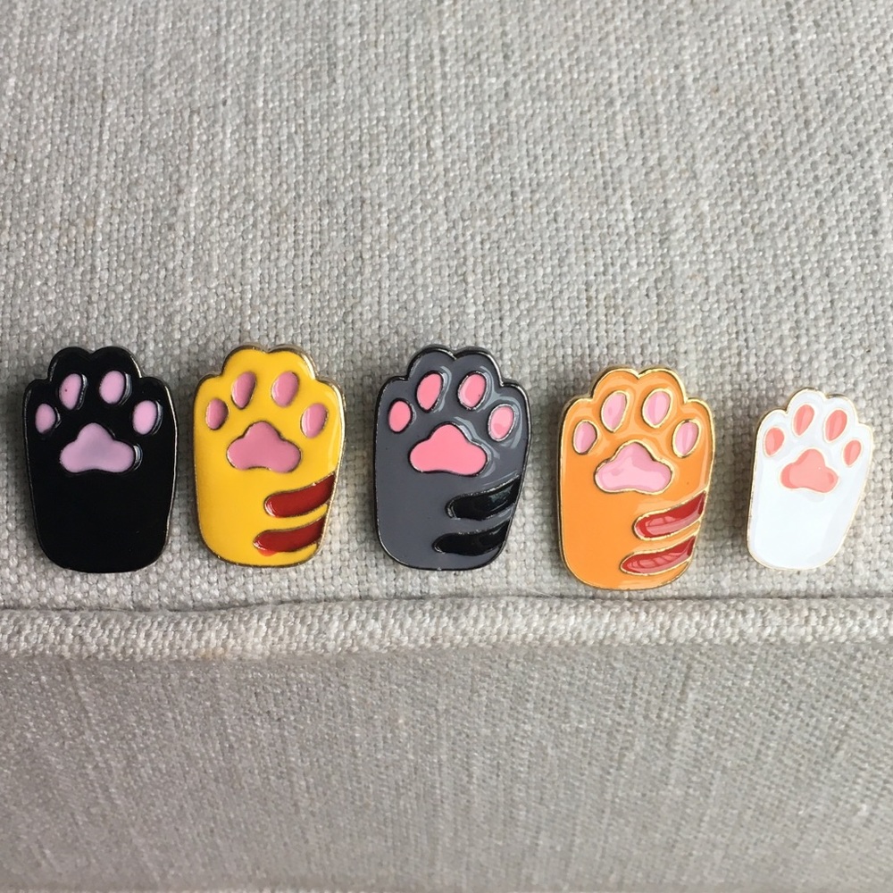 [3 for $6] Kitty Paw Pin - Picture 5 of 8